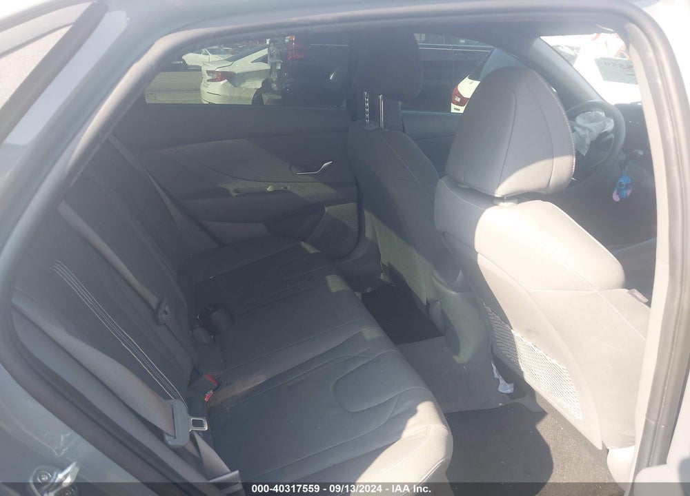 2021 HYUNDAI ELANTRA SEL VIN: KMHLN4AGXMU098076