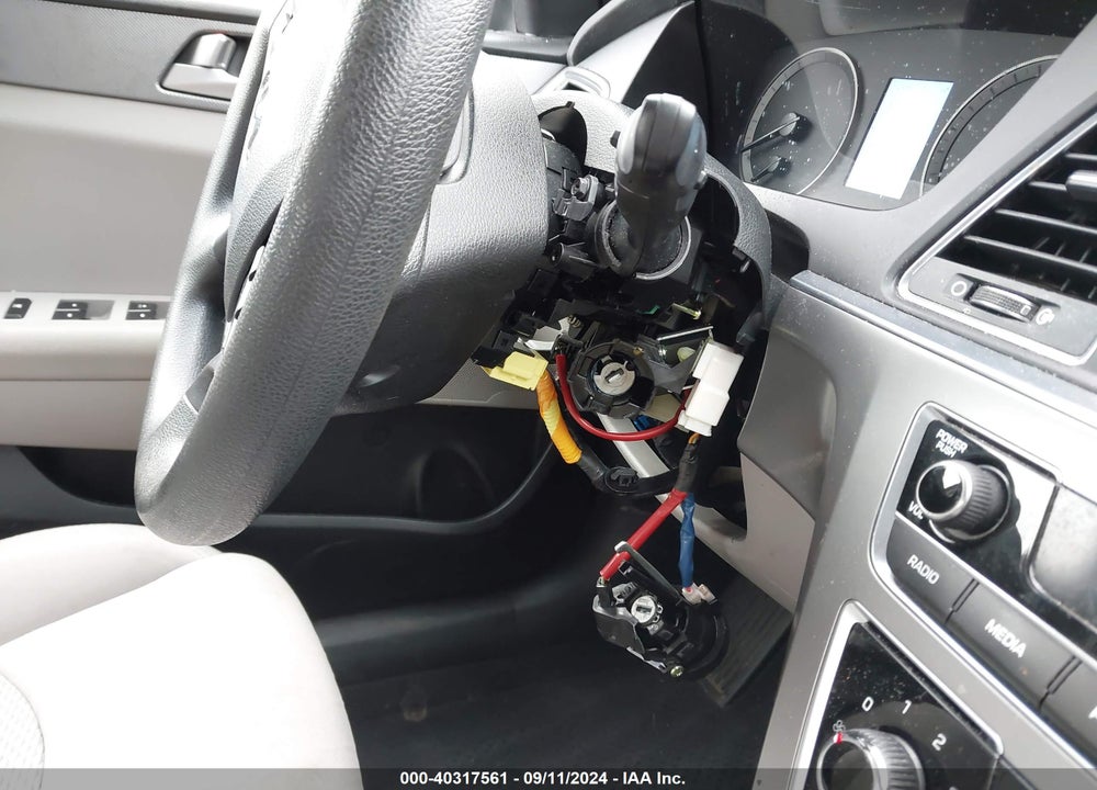 2017 HYUNDAI SONATA SE VIN: 5NPE24AF3HH445003