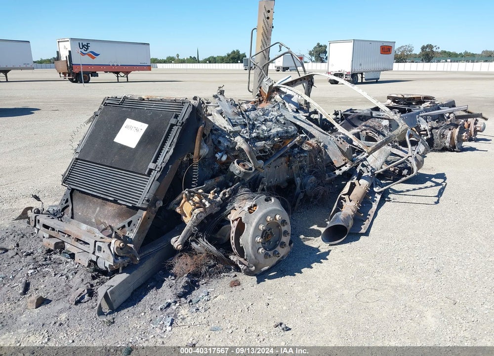 2015 PETERBILT 389 VIN: 1XPXD49X3FD295945