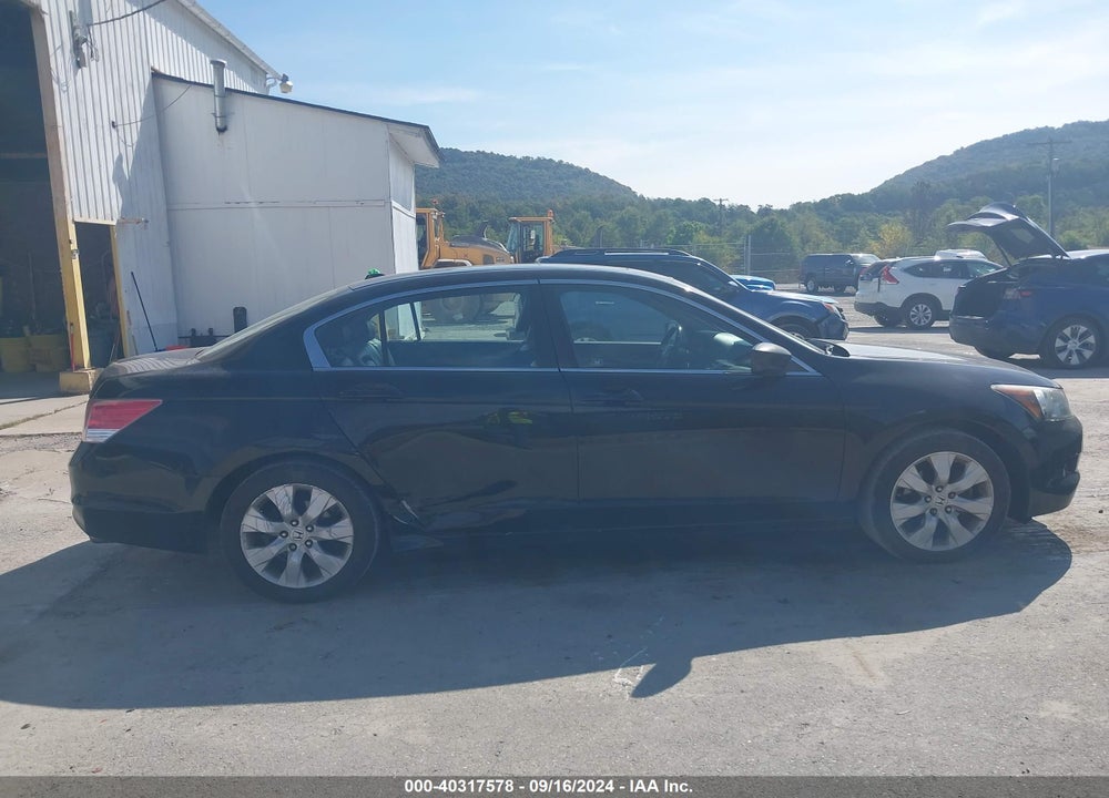 2010 HONDA ACCORD 2.4 EX-L VIN: 1HGCP2F88AA134043