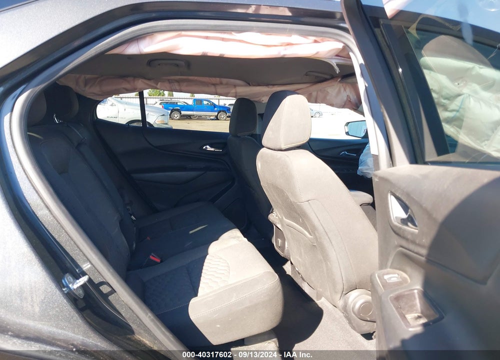 2018 CHEVROLET EQUINOX LT VIN: 2GNAXSEV7J6138747