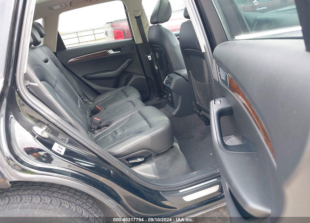 2010 AUDI Q5 3.2 PREMIUM VIN: WA1LKAFP8AA100077