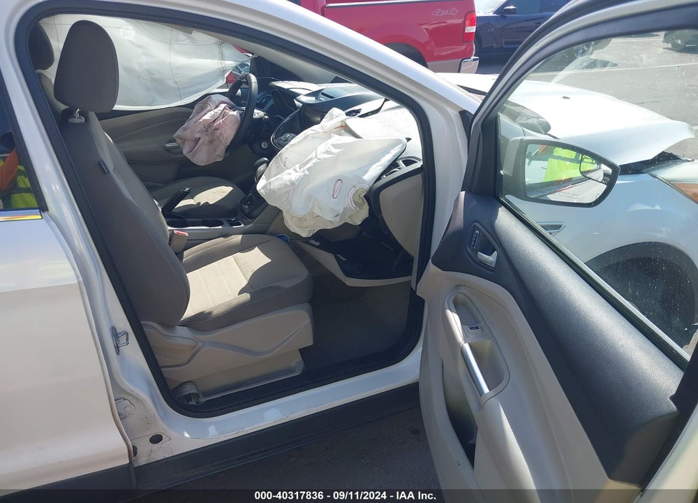 2014 FORD ESCAPE SE VIN: 1FMCU0GX5EUE53613
