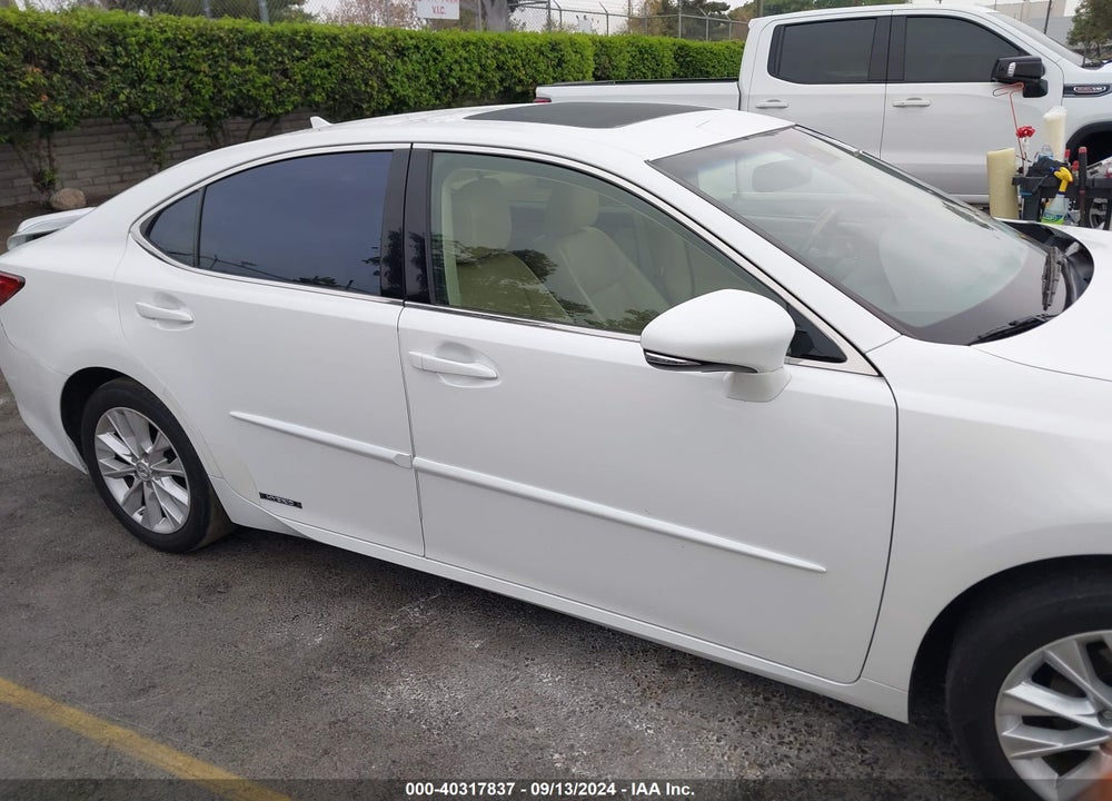 2013 LEXUS ES 300H VIN: JTHBW1GG8D2037774