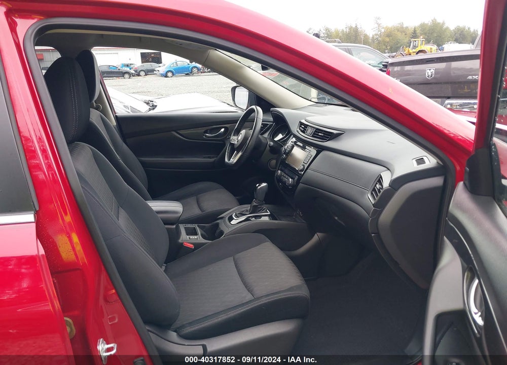 2017 NISSAN ROGUE SV VIN: JN8AT2MV3HW273993