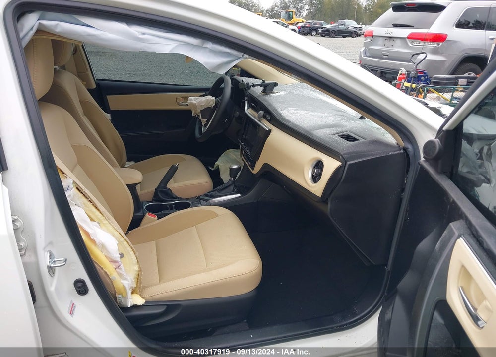 2018 TOYOTA COROLLA LE VIN: 2T1BURHE6JC096936
