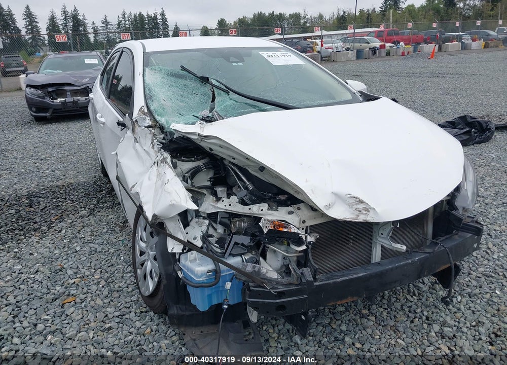 2018 TOYOTA COROLLA LE VIN: 2T1BURHE6JC096936
