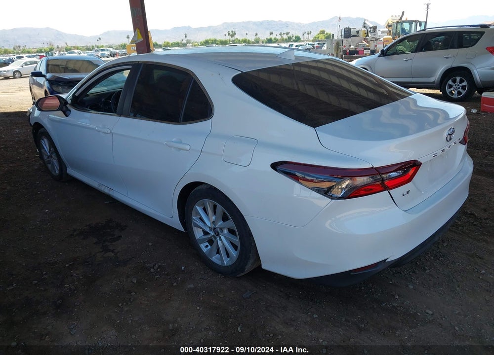 2022 TOYOTA CAMRY LE VIN: 4T1C11AK4NU640238