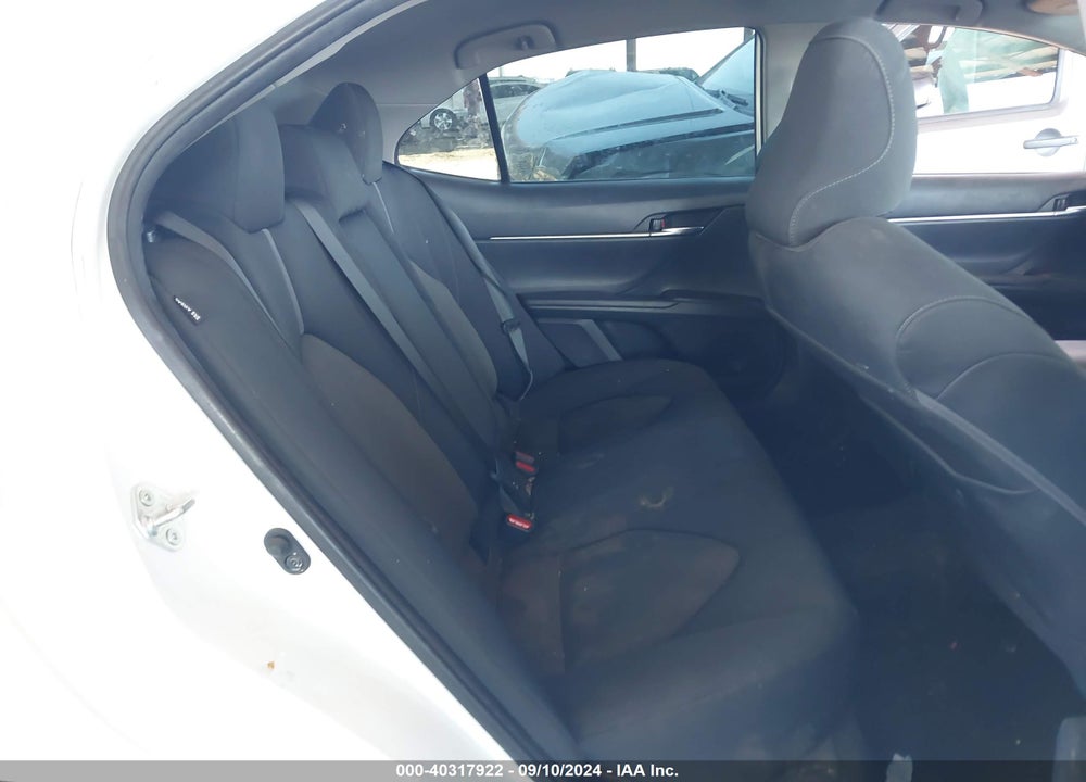 2022 TOYOTA CAMRY LE VIN: 4T1C11AK4NU640238
