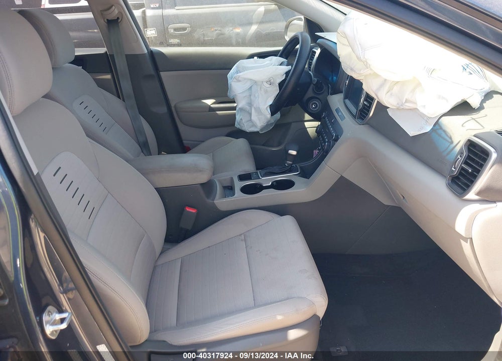 2019 KIA SPORTAGE LX VIN: KNDPM3AC7K7623462