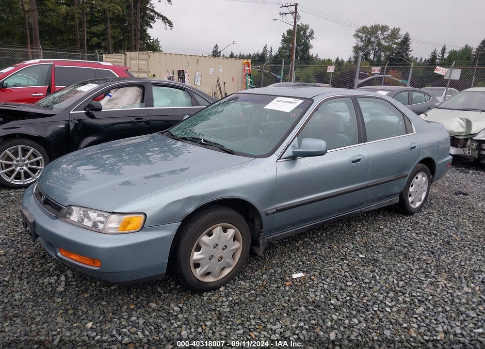 1996 HONDA ACCORD LX/EX VIN: 1HGCD5630TA152988