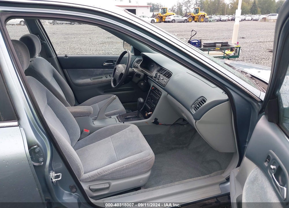 1996 HONDA ACCORD LX/EX VIN: 1HGCD5630TA152988