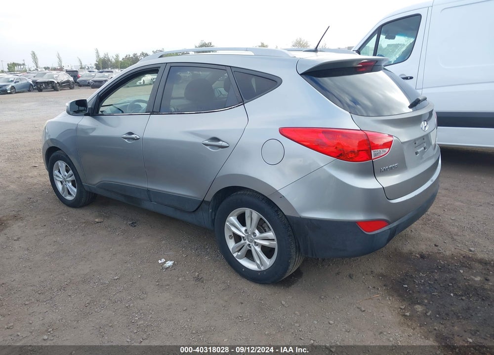 2013 HYUNDAI TUCSON GLS VIN: KM8JU3AC3DU742020