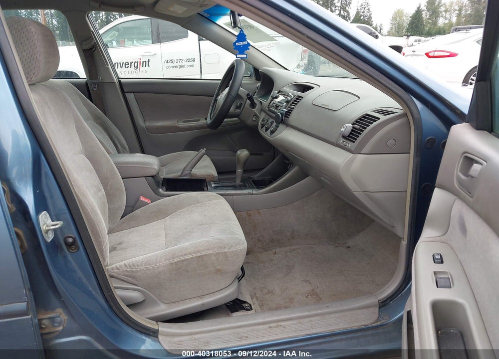 2002 TOYOTA CAMRY LE VIN: JTDBE32K020048899