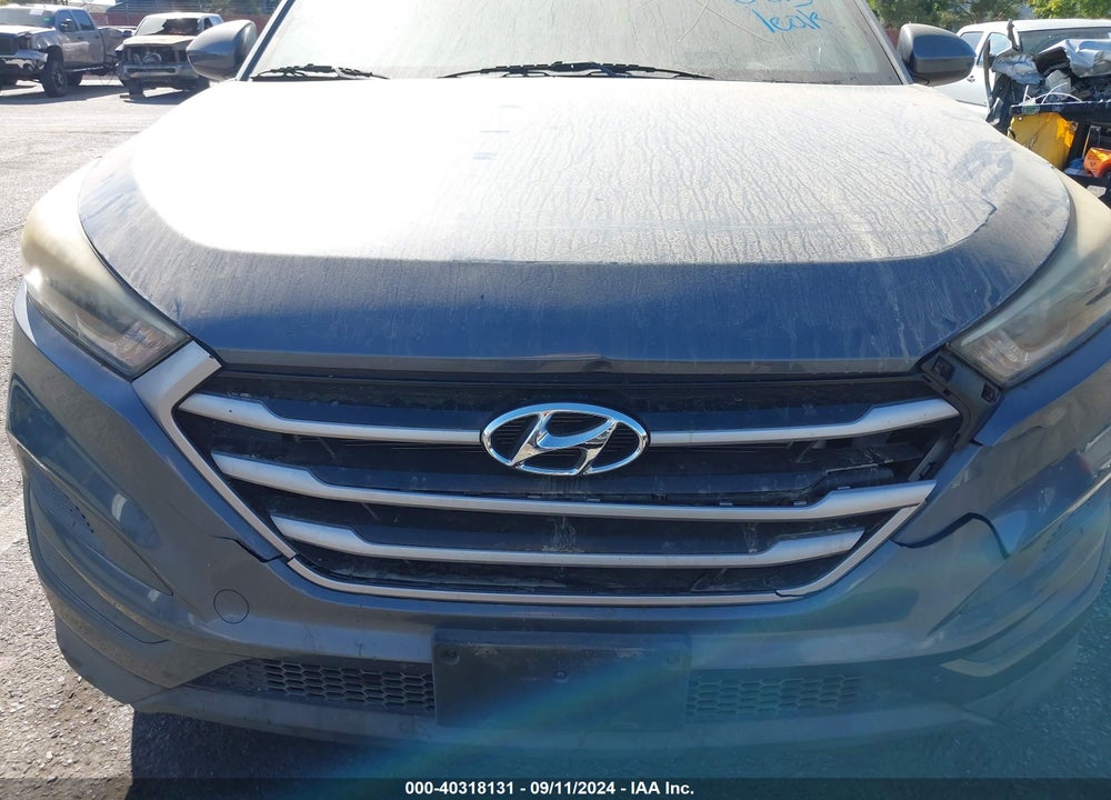 2017 HYUNDAI TUCSON SE VIN: KM8J23A45HU461566