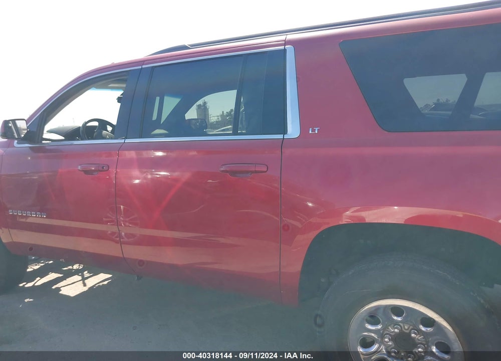 2015 CHEVROLET SUBURBAN 1500 LT VIN: 1GNSCJKC8FR623620