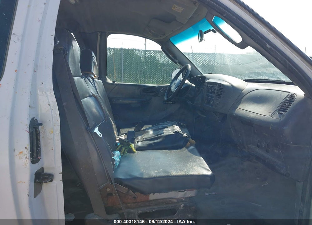 2002 FORD F-150 LARIAT/XL/XLT VIN: 1FTRX17W62NB74910