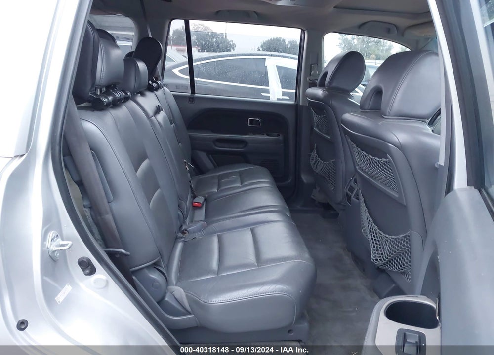 2006 HONDA PILOT EX-L VIN: 5FNYF28646B046396