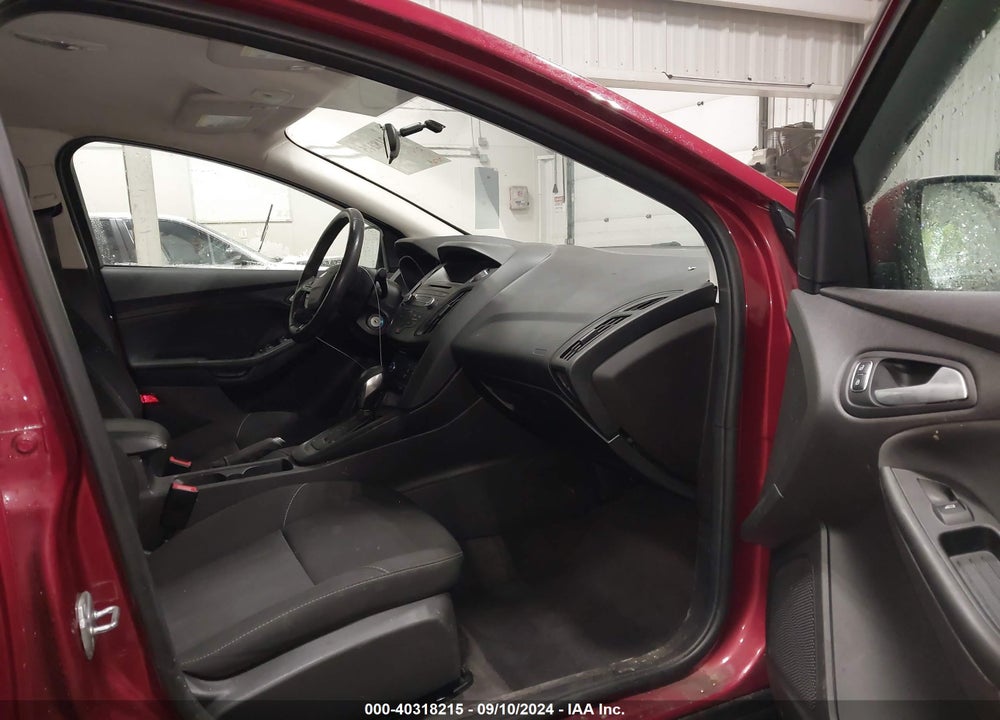 2017 FORD FOCUS SE VIN: 1FADP3F20HL344743