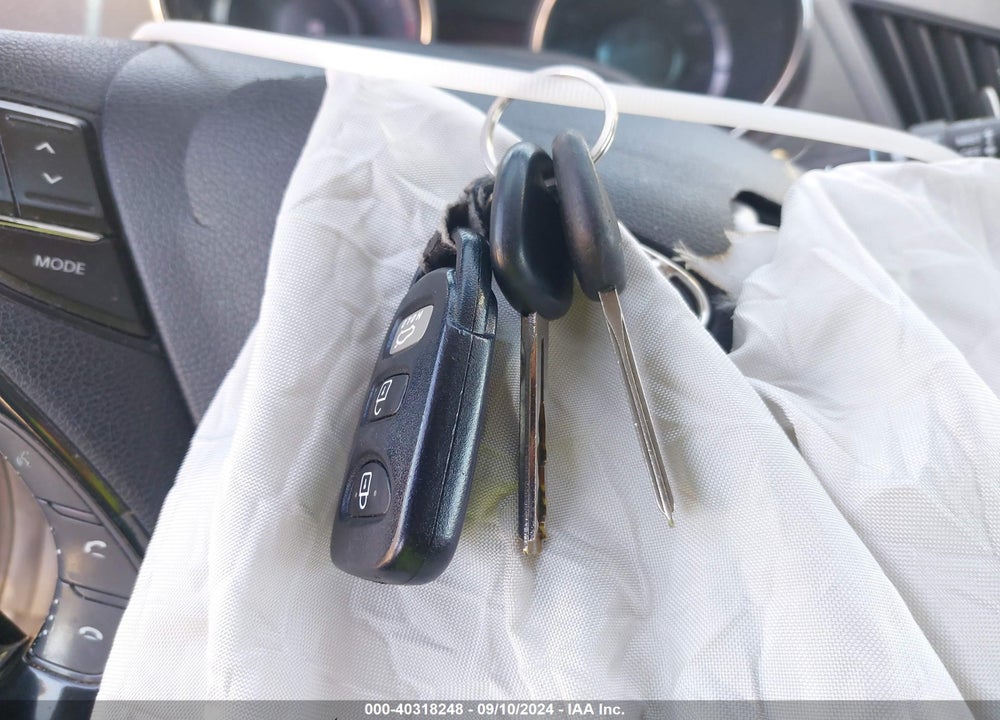 2013 HYUNDAI SONATA GLS VIN: 5NPEB4AC1DH728371