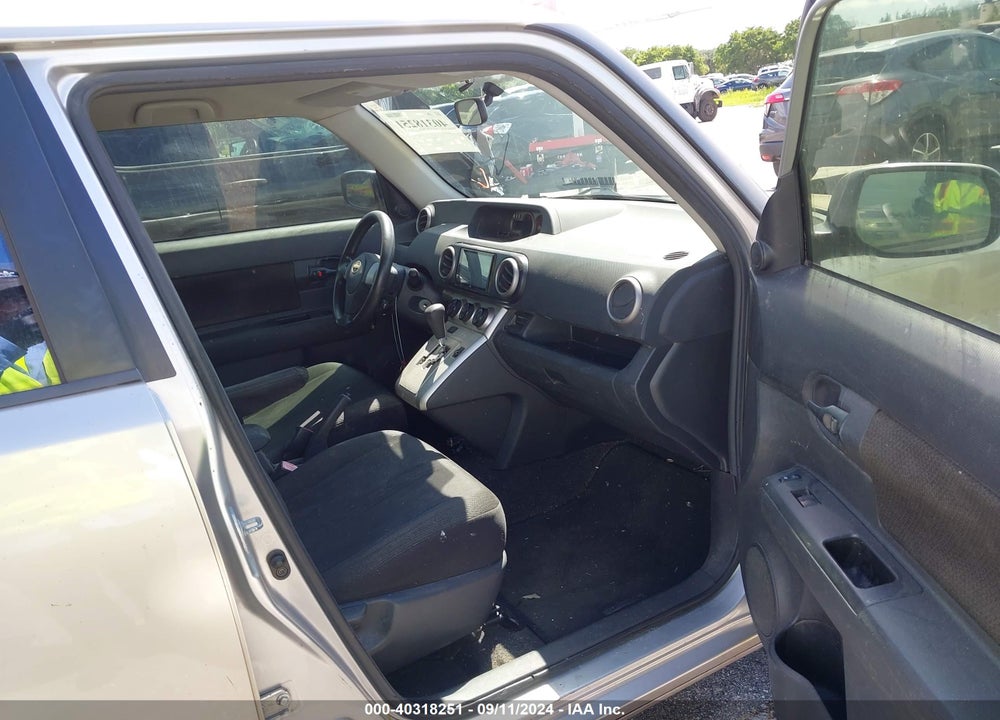 2008 SCION XB VIN: JTLKE50E781025135