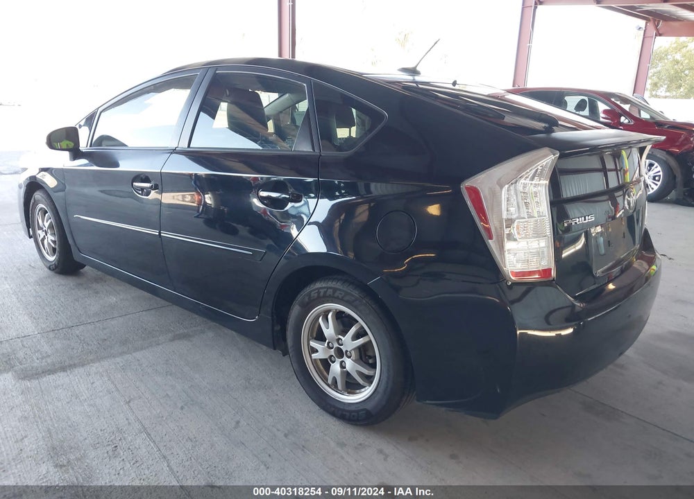 2011 TOYOTA PRIUS TWO VIN: JTDKN3DU2B1419666