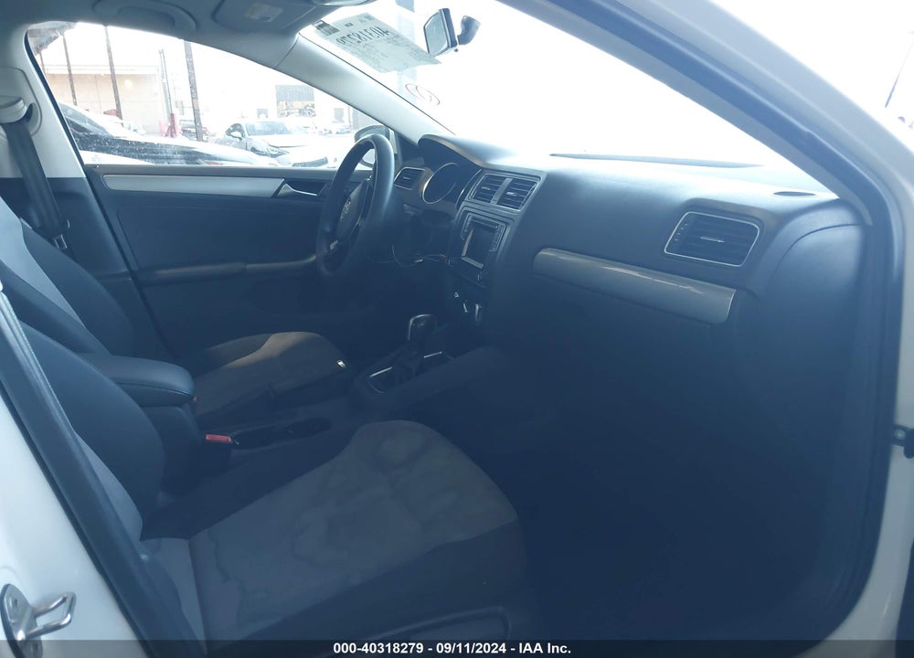2017 VOLKSWAGEN JETTA 1.4T S VIN: 3VW2B7AJ4HM209525