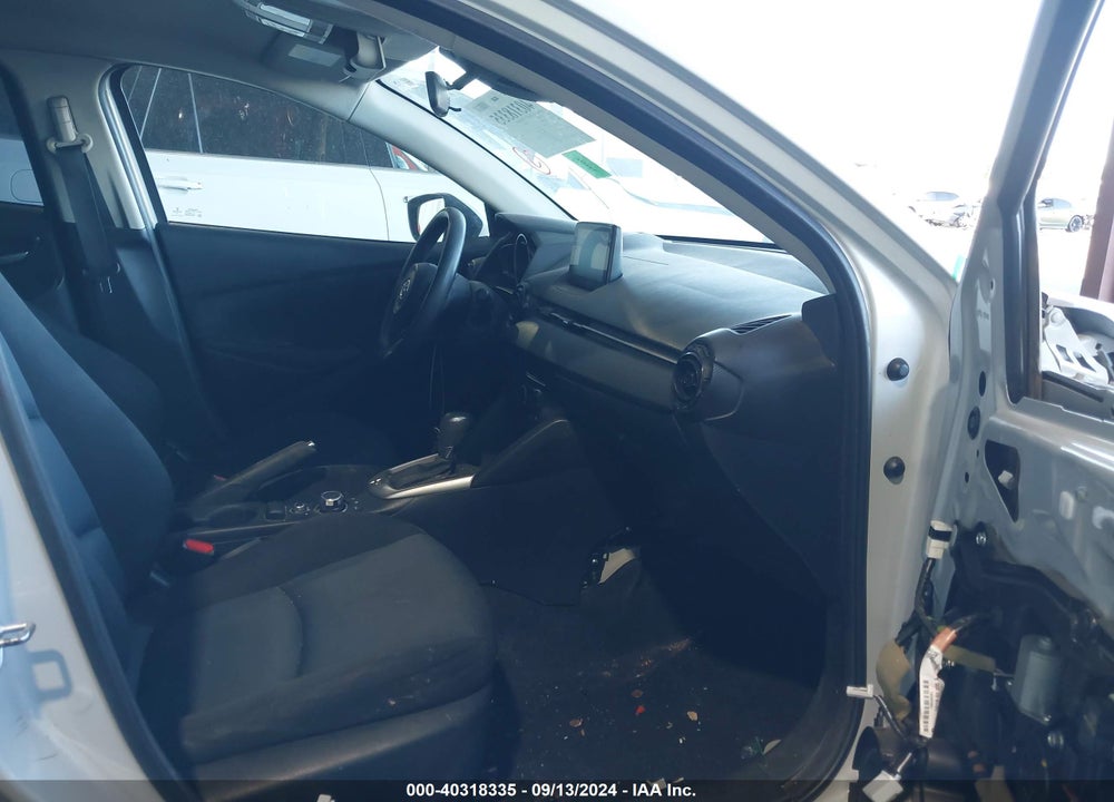 2019 TOYOTA YARIS L VIN: 3MYDLBYV5KY526820