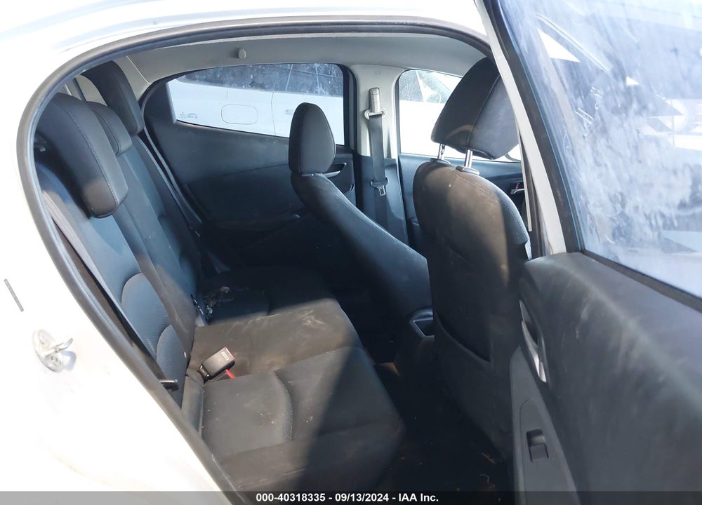 2019 TOYOTA YARIS L VIN: 3MYDLBYV5KY526820