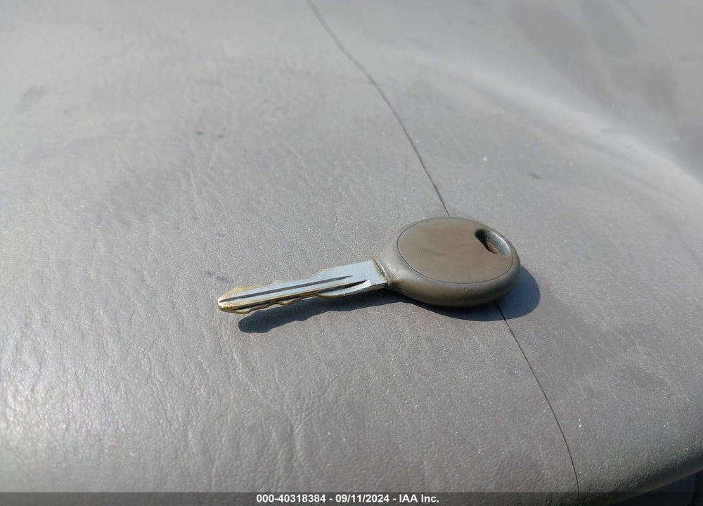 2002 CHRYSLER 300M VIN: 2C3AE66G12H269222