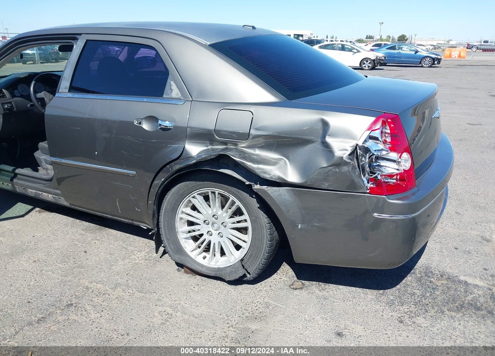 2010 CHRYSLER 300 TOURING/SIGNATURE SERIES/EXECUTIVE SERIES VIN: 2C3CA5CV7AH254143