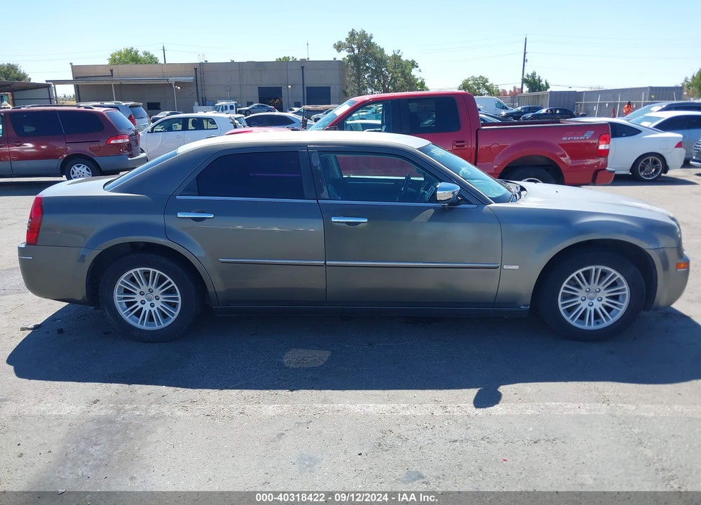 2010 CHRYSLER 300 TOURING/SIGNATURE SERIES/EXECUTIVE SERIES VIN: 2C3CA5CV7AH254143