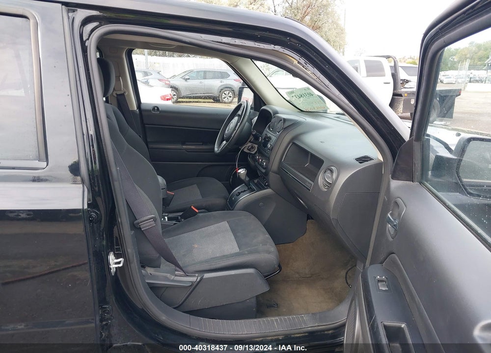 2016 JEEP PATRIOT LATITUDE VIN: 1C4NJRFBXGD733160