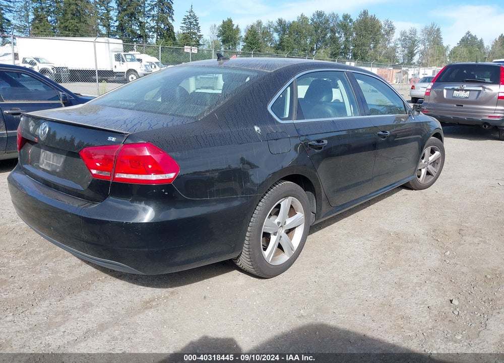 2012 VOLKSWAGEN PASSAT 2.5L SE VIN: 1VWBP7A38CC048450