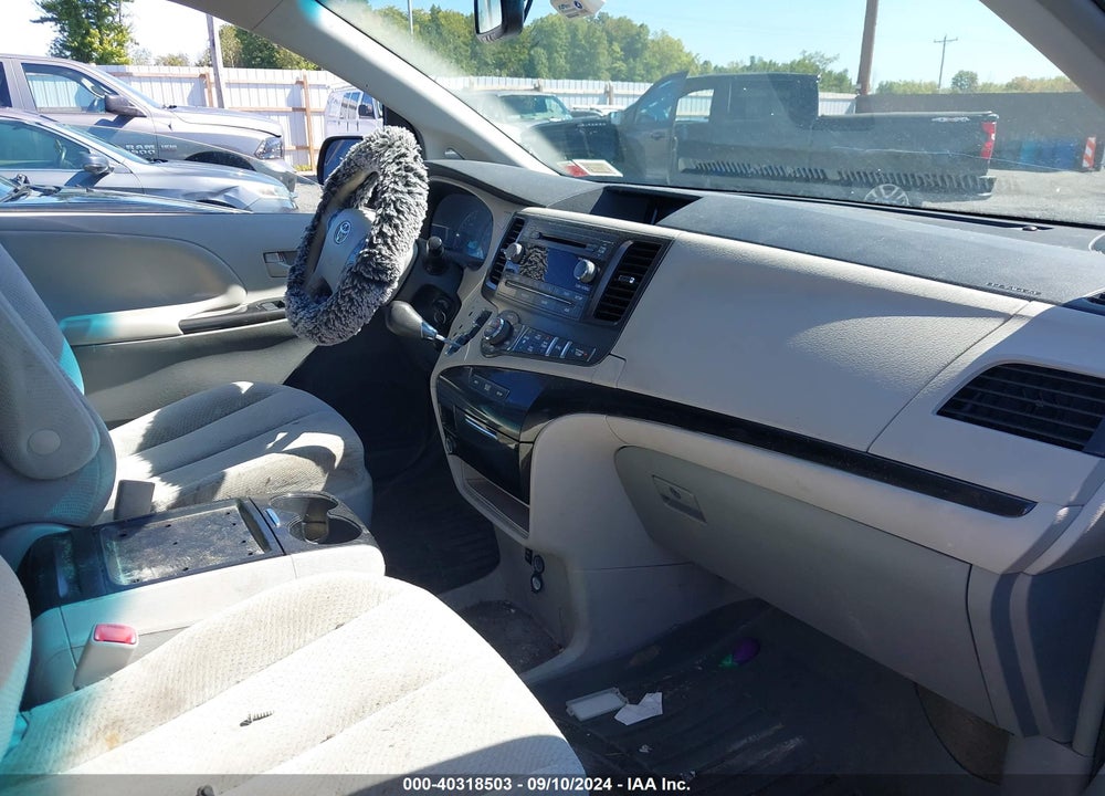2014 TOYOTA SIENNA LE 7 PASSENGER VIN: 5TDJK3DC4ES087894