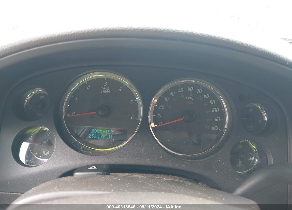 2007 GMC YUKON XL 1500 DENALI VIN: 1GKFK66847J268403