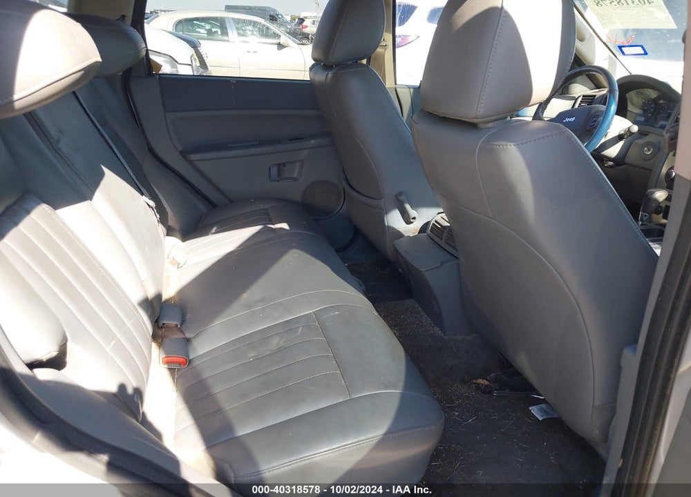 2005 JEEP GRAND CHEROKEE LAREDO VIN: 1J4HR48N25C702580