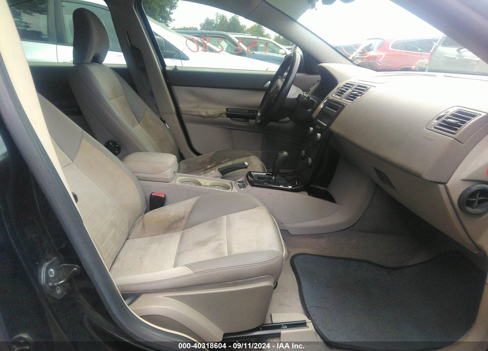 2006 VOLVO S40 2.4I VIN: YV1MS382562213228