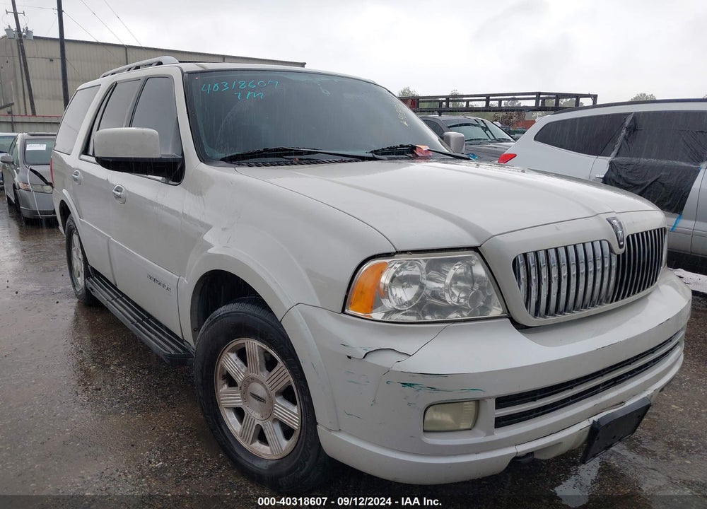 2005 LINCOLN NAVIGATOR VIN: 5LMFU28525LJ20701