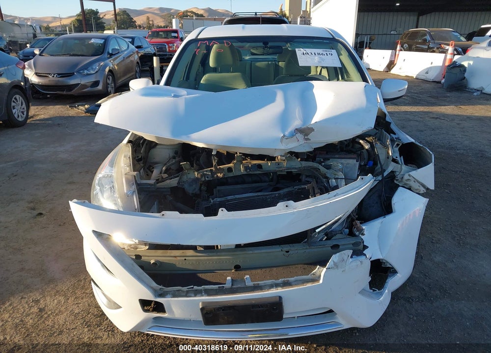 2015 NISSAN VERSA 1.6 SL VIN: 3N1CN7AP1FL802767