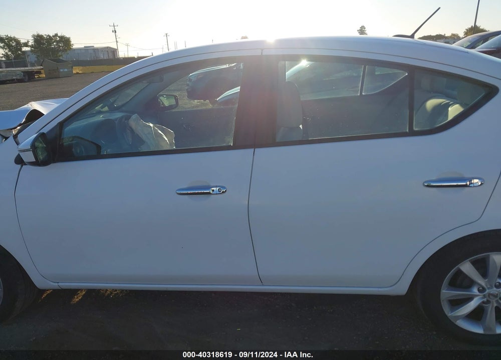 2015 NISSAN VERSA 1.6 SL VIN: 3N1CN7AP1FL802767