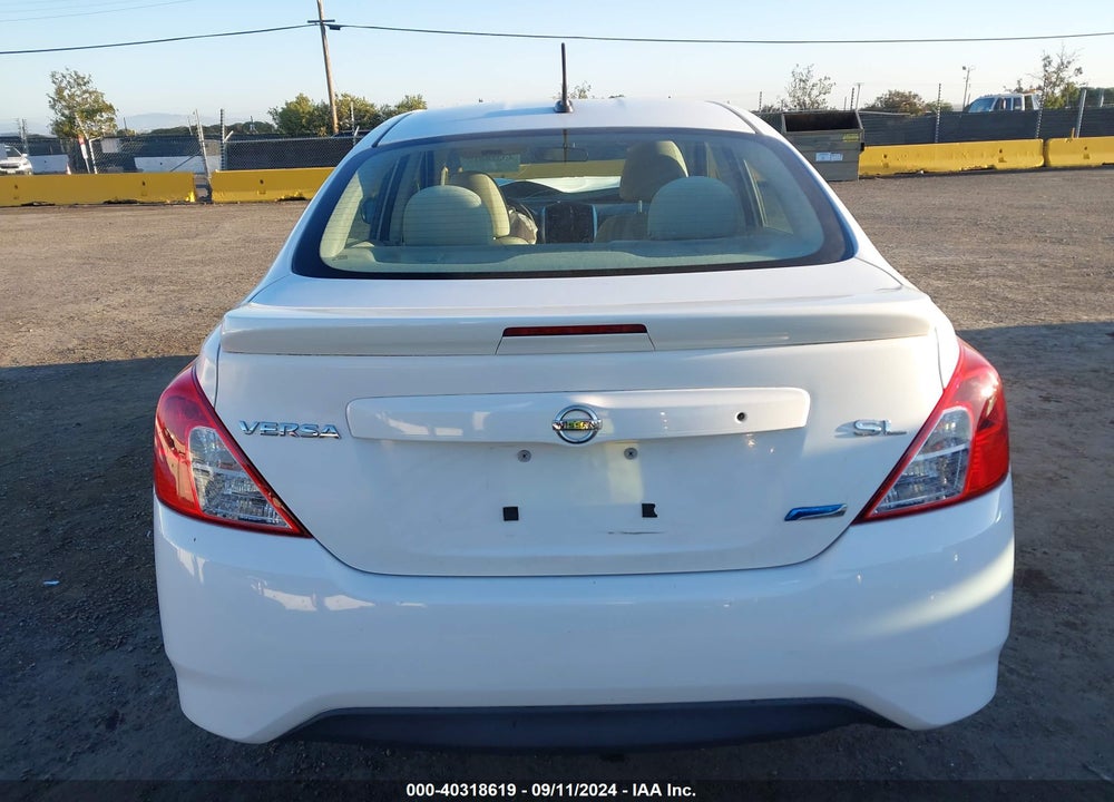 2015 NISSAN VERSA 1.6 SL VIN: 3N1CN7AP1FL802767