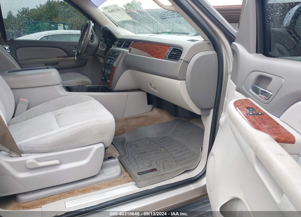 2007 CHEVROLET TAHOE LT VIN: 1GNFC13067R153367