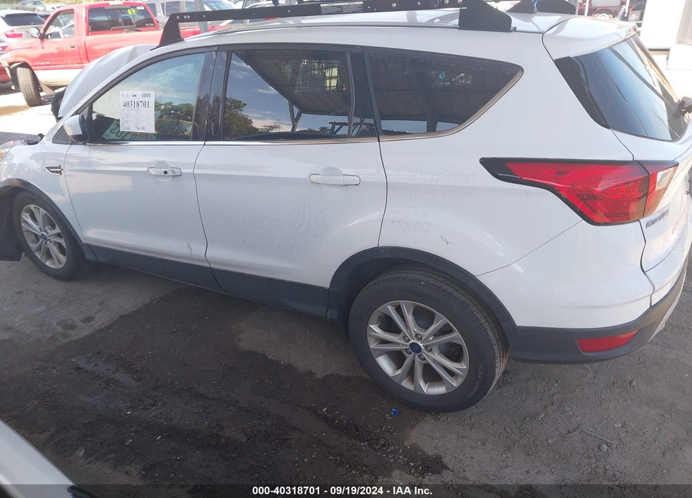 2019 FORD ESCAPE SE VIN: 1FMCU0GDXKUB65345