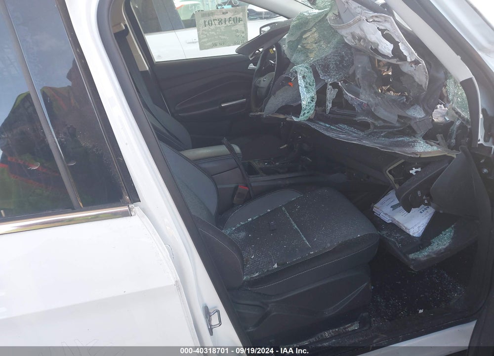 2019 FORD ESCAPE SE VIN: 1FMCU0GDXKUB65345