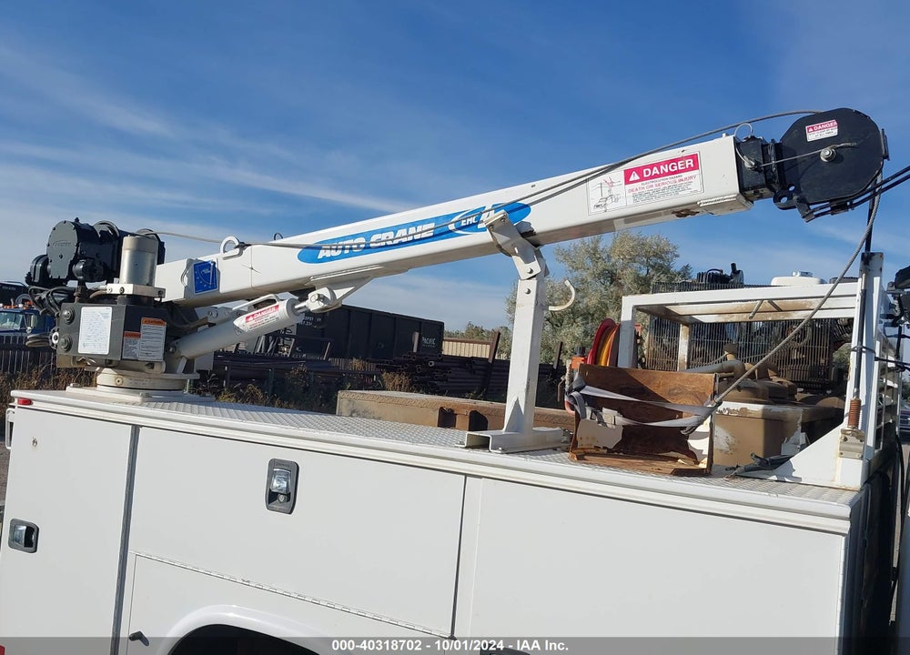 2019 FORD F-350 CHASSIS XL VIN: 1FD8X3H67KEG58344
