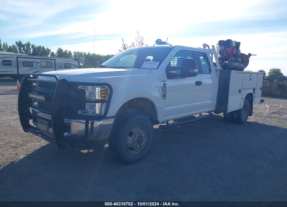 2019 FORD F-350 CHASSIS XL VIN: 1FD8X3H67KEG58344