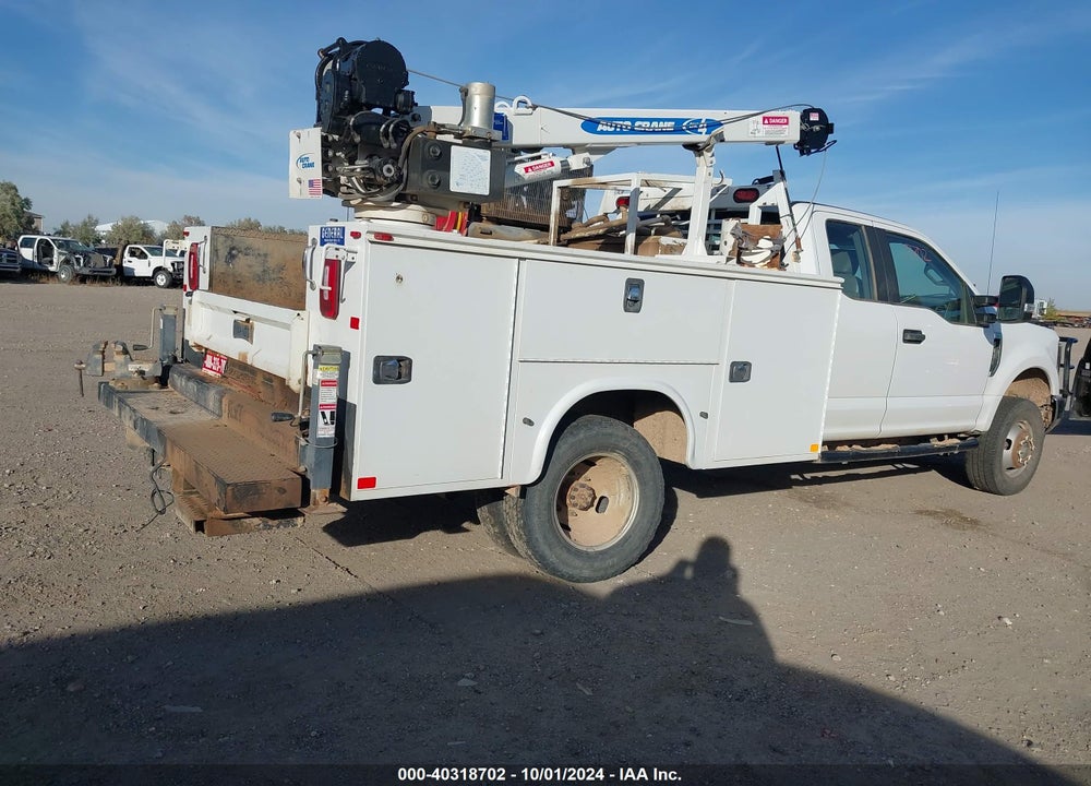 2019 FORD F-350 CHASSIS XL VIN: 1FD8X3H67KEG58344