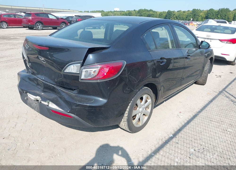 2011 MAZDA 3 I TOURING VIN: JM1BL1VF2B1384671