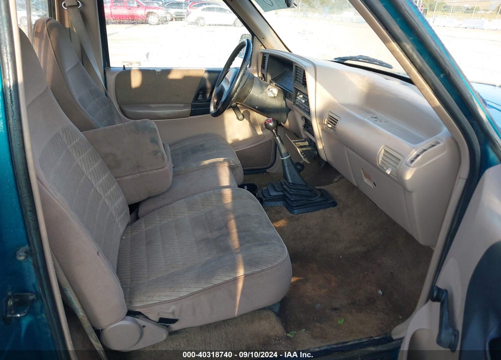 1994 FORD RANGER VIN: 1FTCR11U9RTA00956